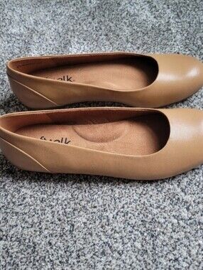 SoftWalk Sonoma Ballet Flats Beige Tan Leather Womens 9.5 Narrow Slip On Comfort